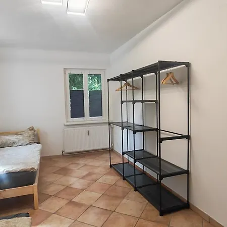 Froschkoenig Neben Bahnhof In Apartament Payerbach